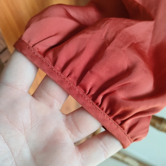 🌹The Quiet Luxury Collection🌹 H&M Brick Orange Peasant Blouse - Picture 7 of 17